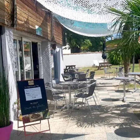 Mobil-home Avec Terrasse Pour 4 Pers. - Api-1-52-1721 Arvert